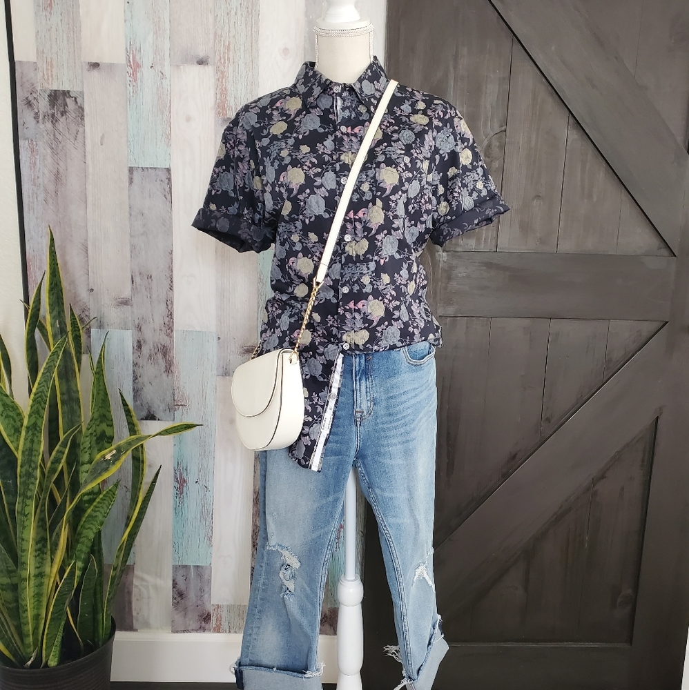 Never used - Paper & Denim Floral Button Down